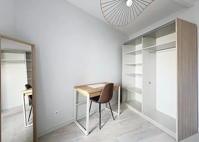 Confortable Centre דירה